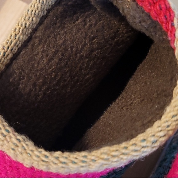 Knit Booties - Picture 5 of 6